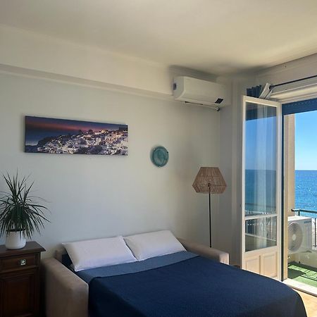 Vista Mare Savona Apartment Екстериор снимка