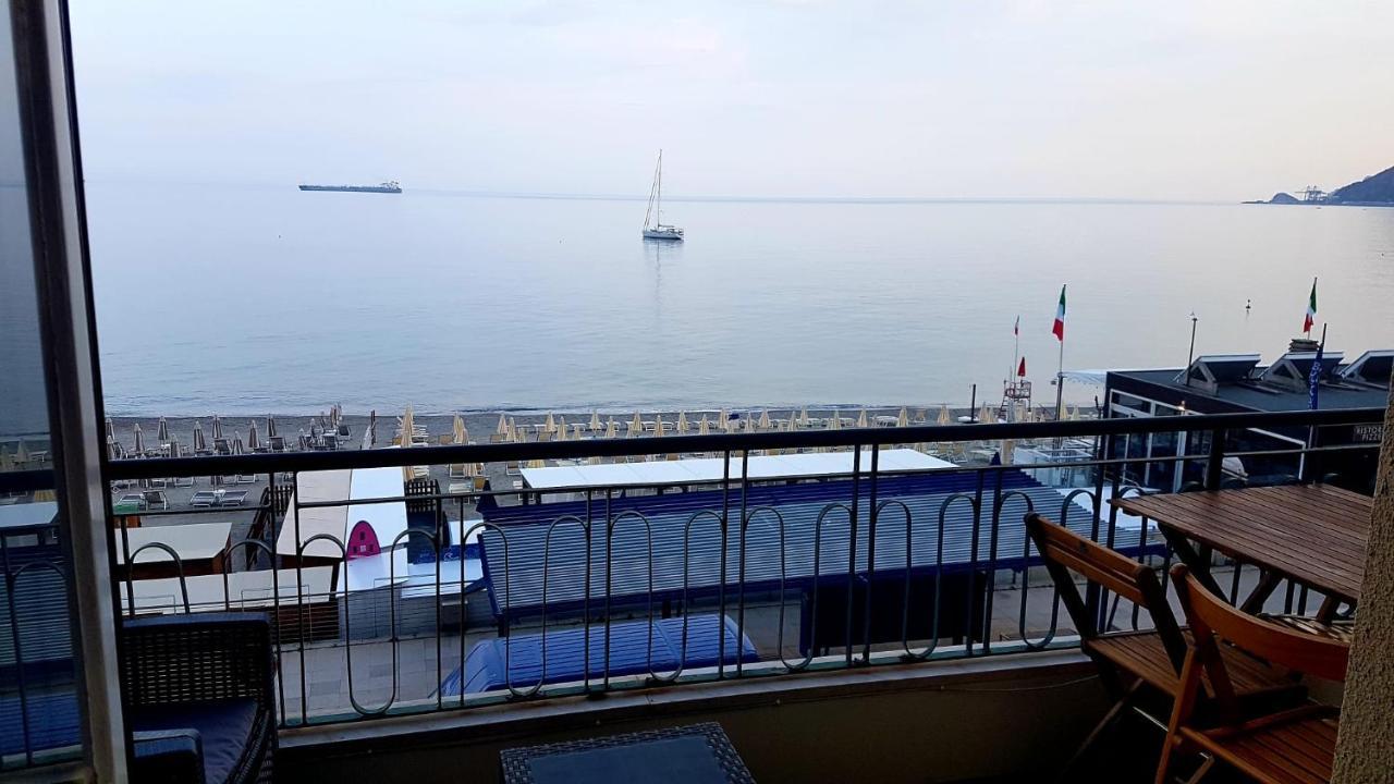 Vista Mare Savona Apartment Екстериор снимка