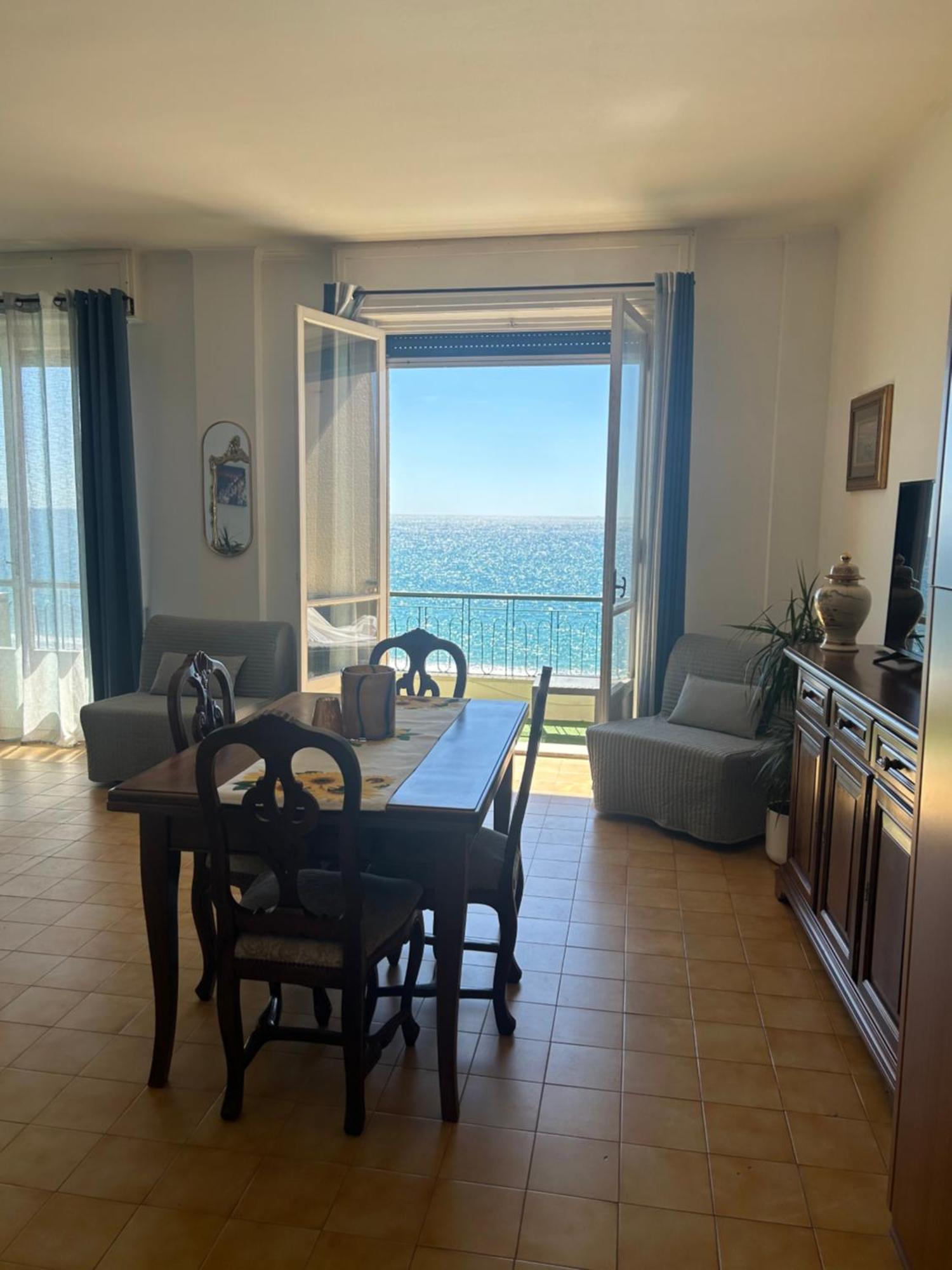 Vista Mare Savona Apartment Екстериор снимка
