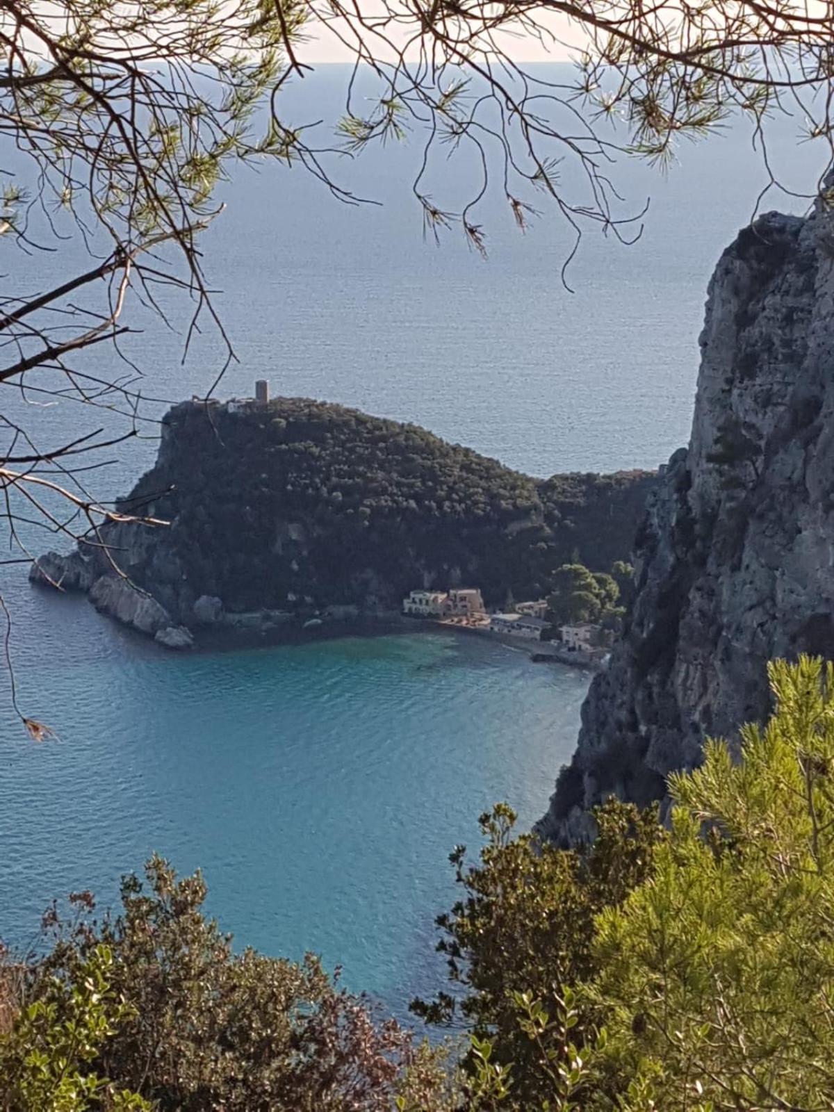 Vista Mare Savona Apartment Екстериор снимка