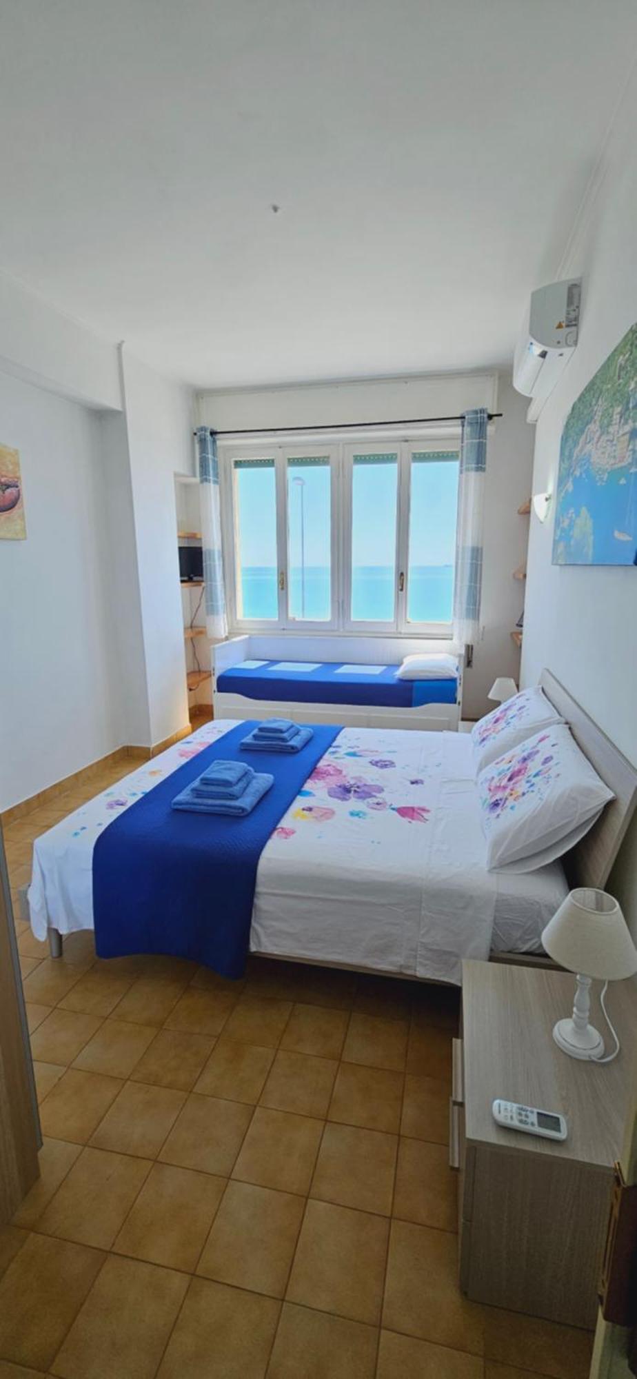 Vista Mare Savona Apartment Екстериор снимка
